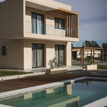 G Quattro Luxury Apartments Lefkimmi  Exterior photo