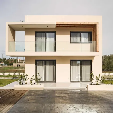 G Quattro Luxury Apartments Lefkimmi  Exterior photo