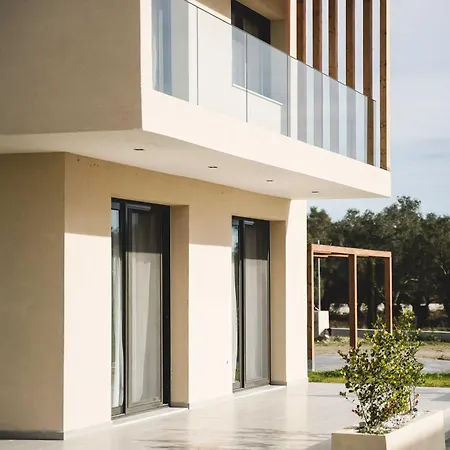 G Quattro Luxury Apartments Lefkimmi  Exterior photo