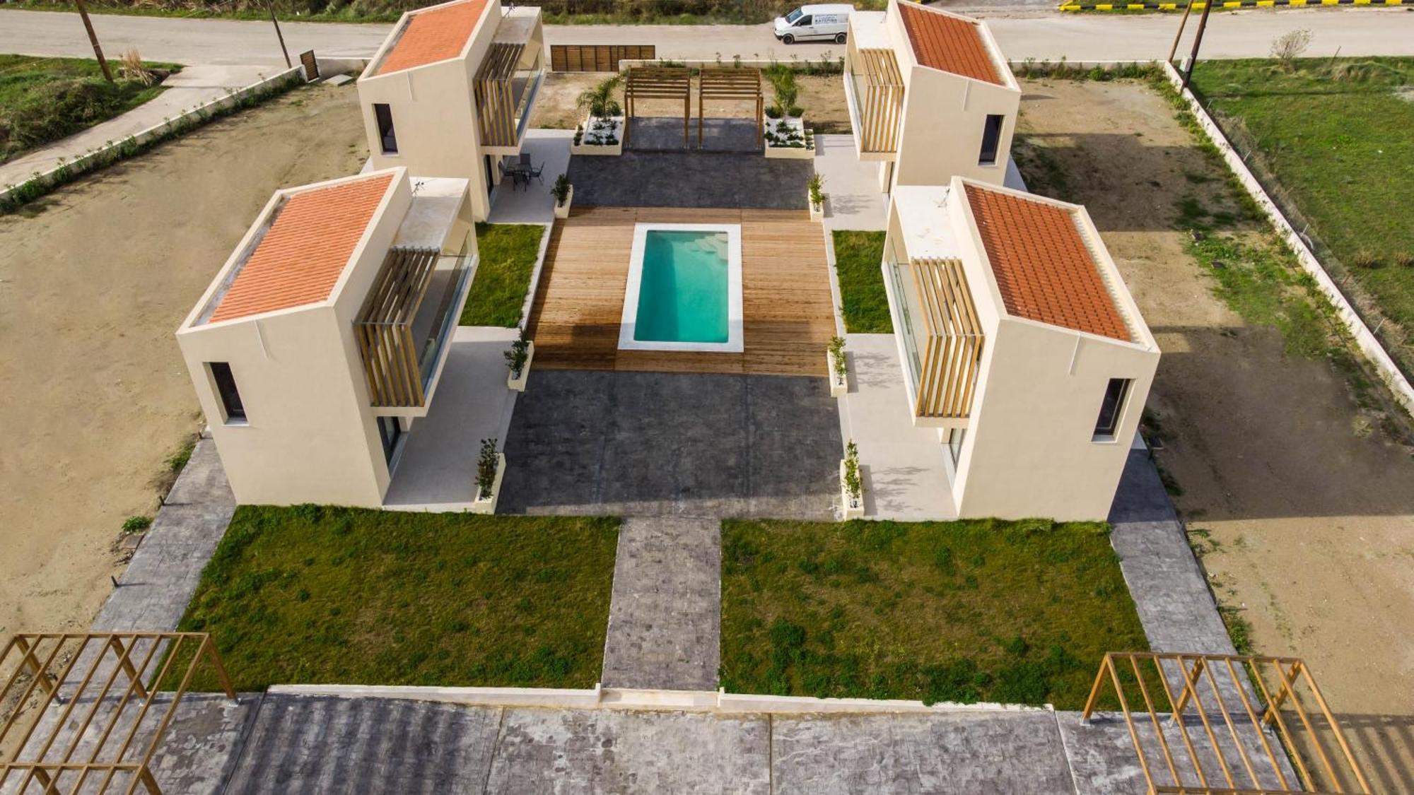 G Quattro Luxury Hébergement de vacances Lefkimi